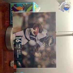 I am selling a Quez Watkins aotograph picture. The autographed is authenticated.